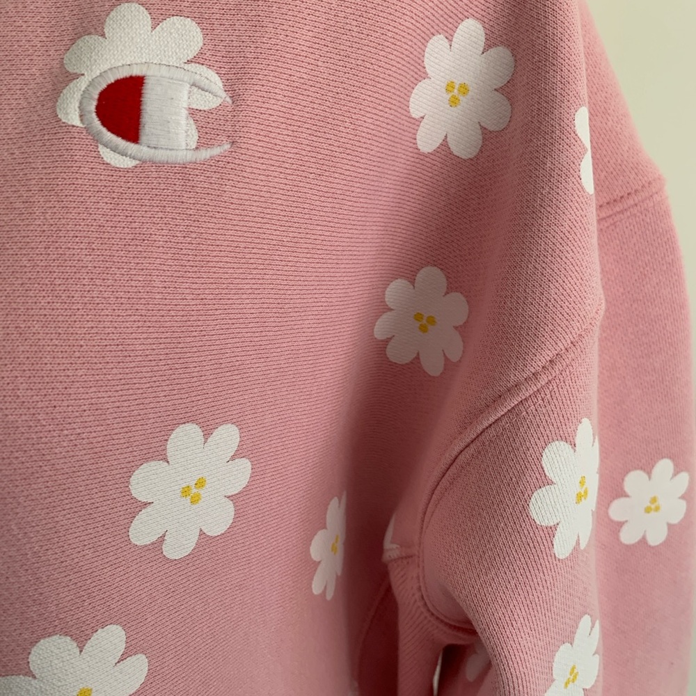 Champion Pink Sweatshirt with White Floral Pattern - Picture 3 of 5